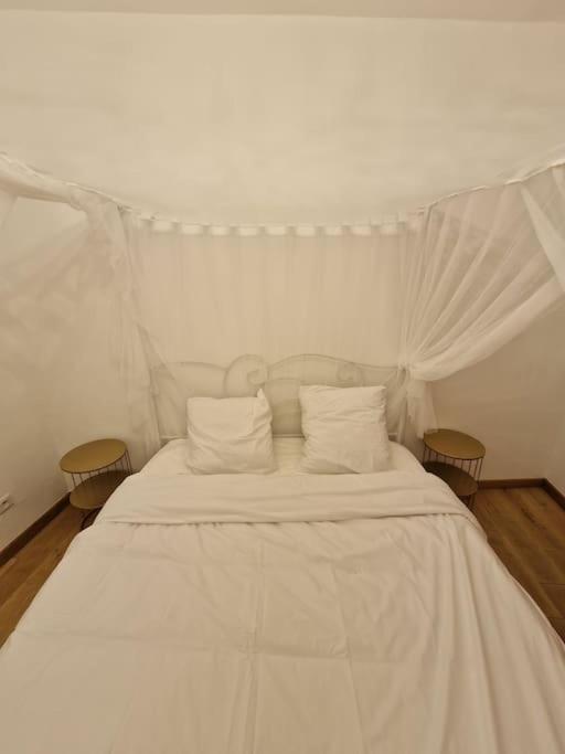 Maison Chic avec jacuzzi. UrbanSpa60 Nogent-sur-Oise Exterior foto