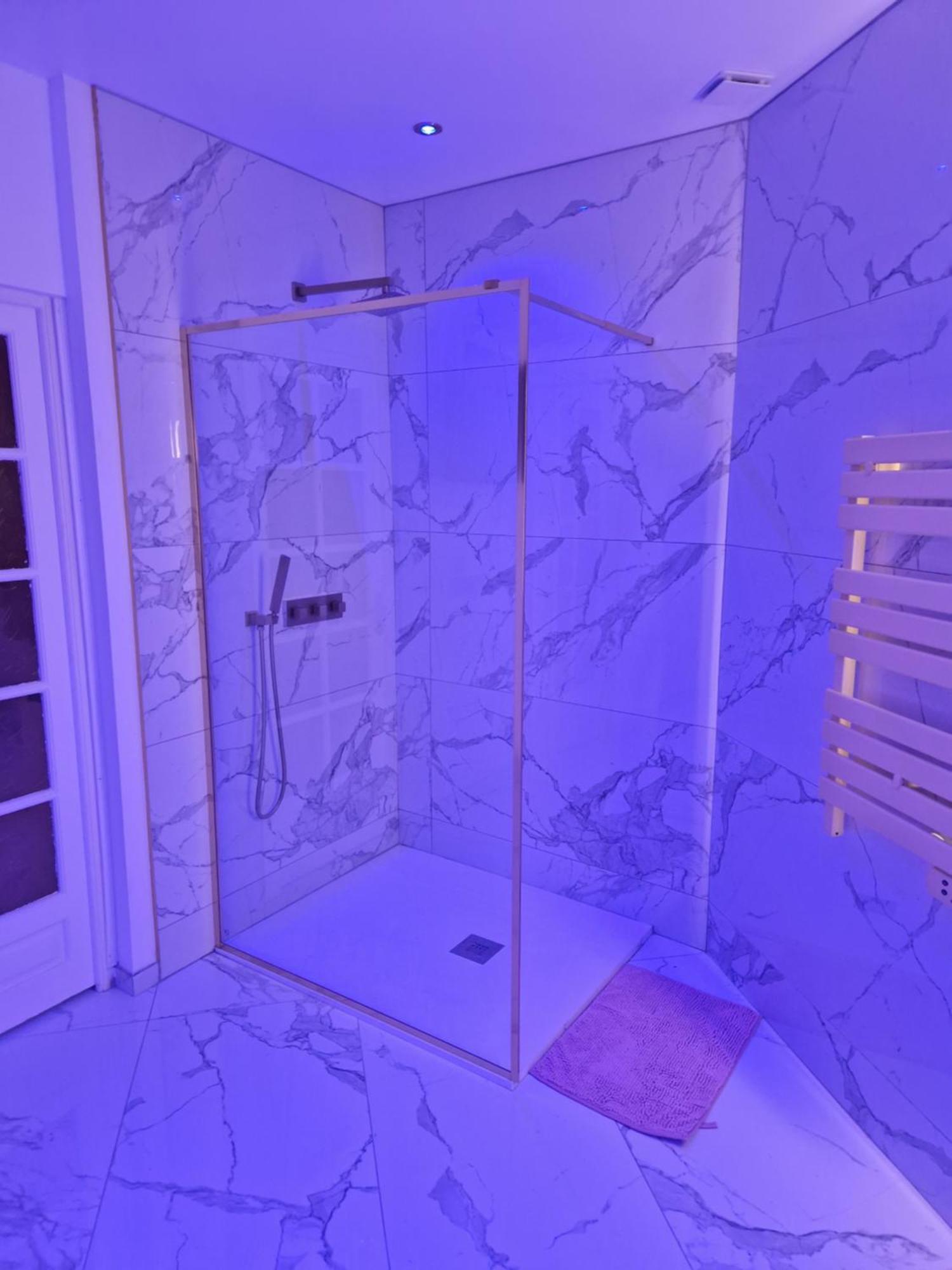 Maison Chic avec jacuzzi. UrbanSpa60 Nogent-sur-Oise Exterior foto